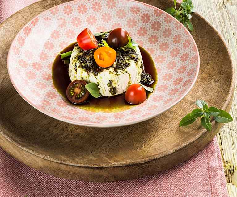 Schafskäseterrine mit Kürbiskernpesto Schafskäseterrine mit Kürbiskernpesto