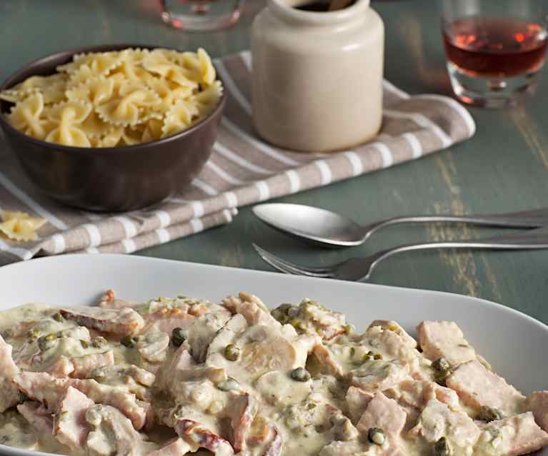 Lomo de Sajonia en salsa de mostaza y alcaparras Lomo de Sajonia en salsa de mostaza y alcaparras