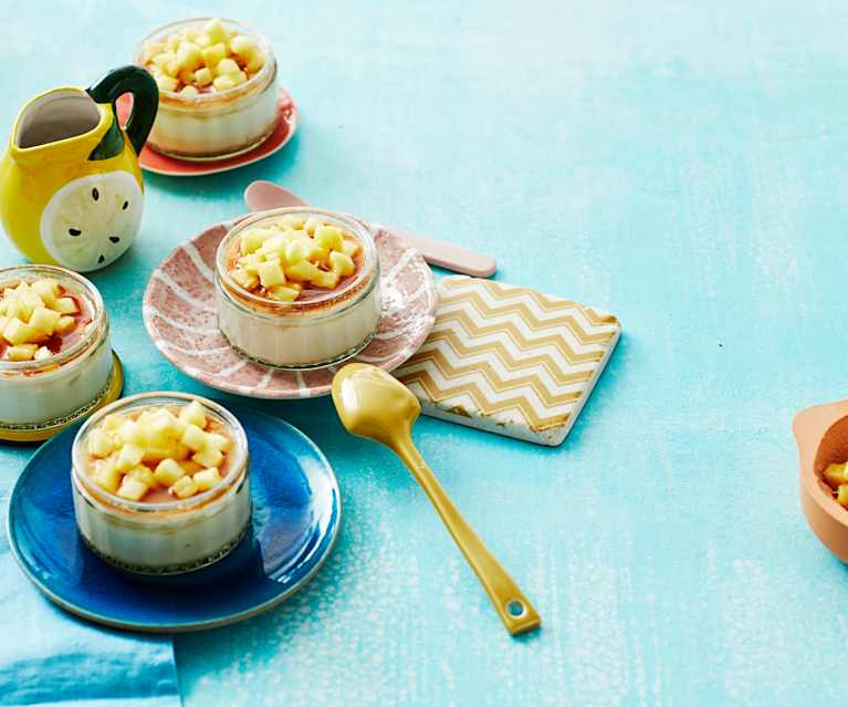 Kokoscreme mit Rum-Sauce Kokoscreme mit Rum-Sauce