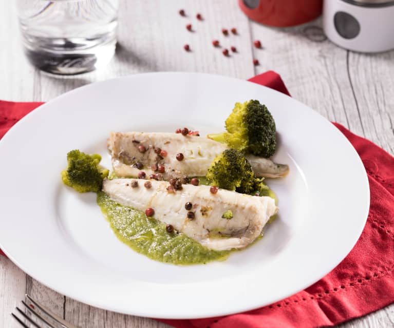 Gallinella Al Pepe Rosa In Crema Di Broccoli Cookidoo The Official Thermomix Recipe Platform