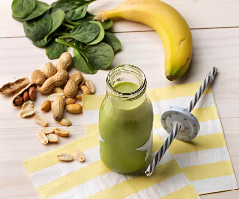 Smoothie de espinacas, plátano y cacahuete Smoothie de espinacas, plátano y cacahuete
