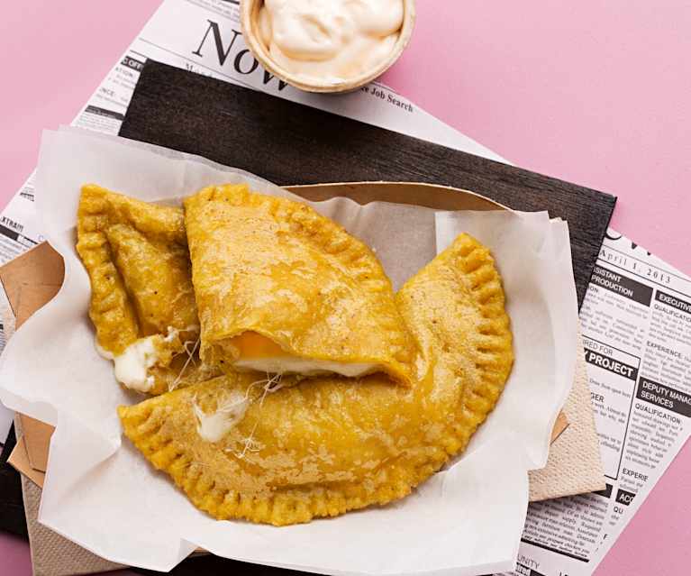 Empanadas de verde con queso Empanadas de verde con queso