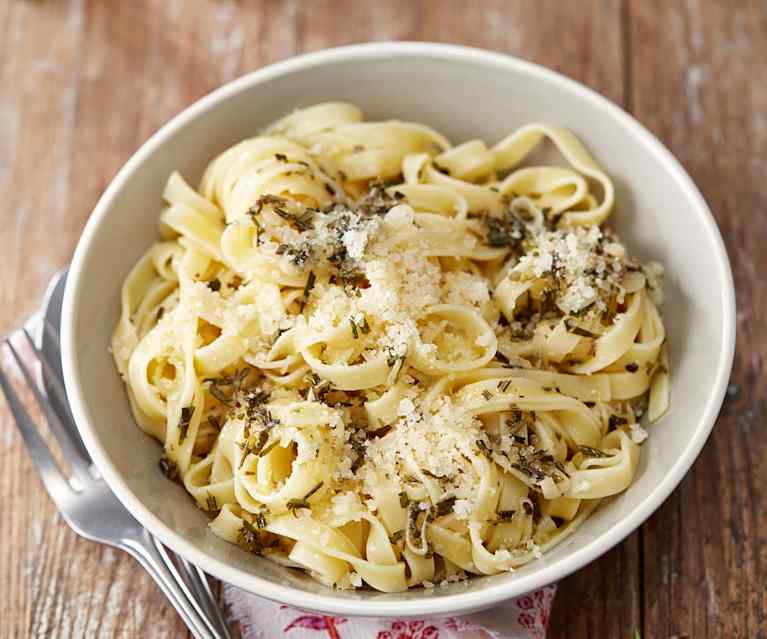 Tagliatelle in Rosmarin-Buttersauce Tagliatelle in Rosmarin-Buttersauce