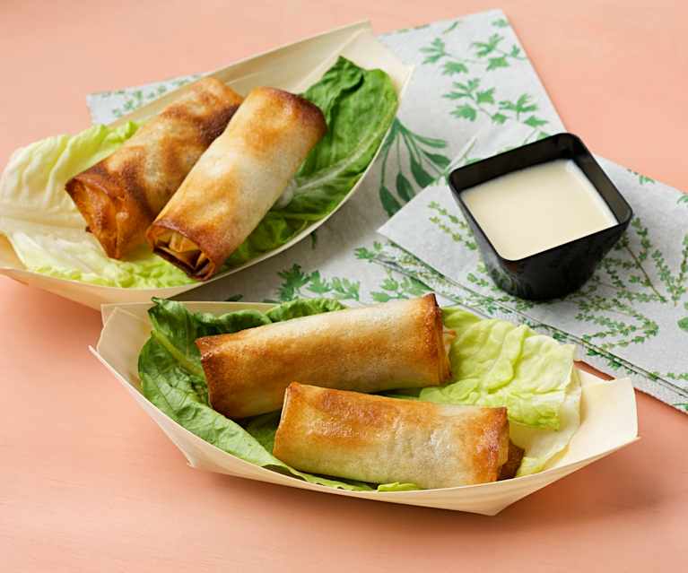 Nems de langostinos con emulsión de piña Nems de langostinos con emulsión de piña
