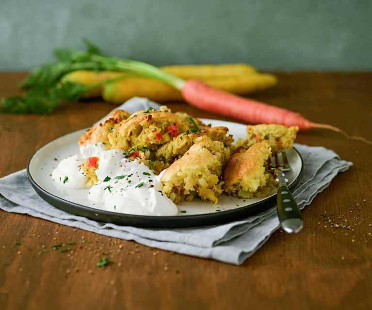 Wurzelschmarrn aus dem Ofen mit Sauerrahmdip Wurzelschmarrn aus dem Ofen mit Sauerrahmdip