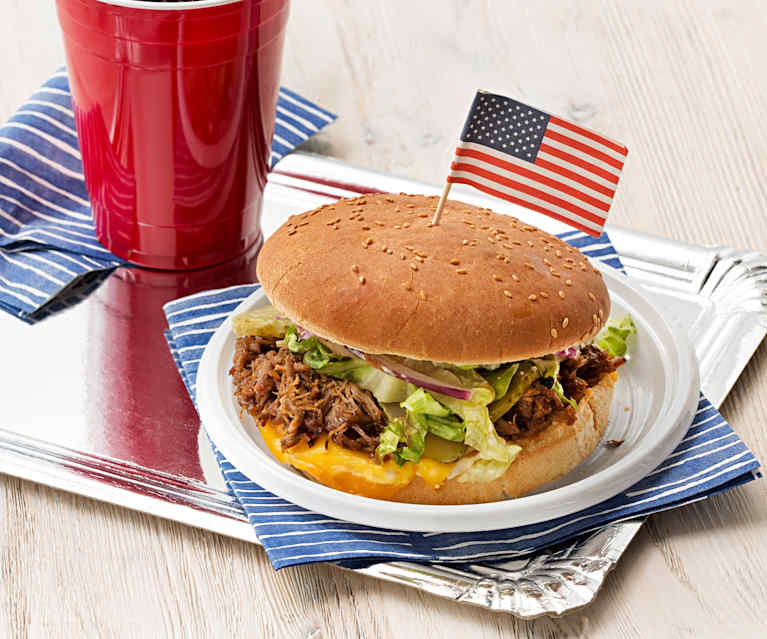 Hamburguesa de carne deshilachada estilo BBQ (BBQ pulled pork buns) Hamburguesa de carne deshilachada estilo BBQ (BBQ pulled pork buns)