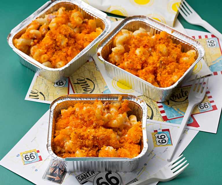 Macaroni and cheese con beicon y crujiente de maíz Macaroni and cheese con beicon y crujiente de maíz