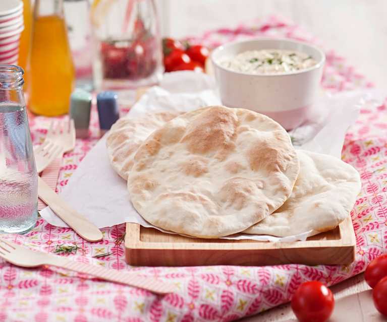 Czosnkowe chlebki naan Czosnkowe chlebki naan