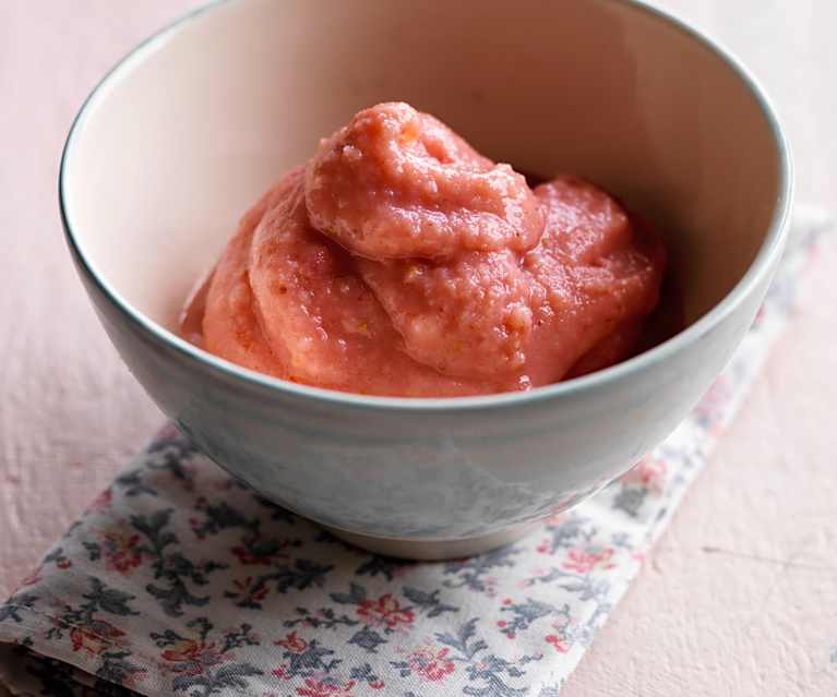 Gelado de morango vegan Gelado de morango vegan