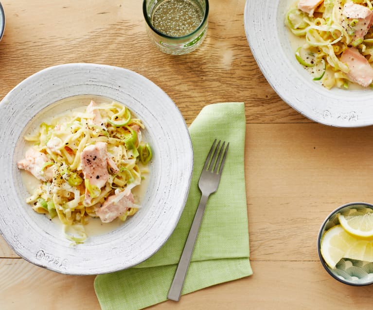 Pasta Mit Lachsfilet Und Porree Sahne Sauce Cookidoo Das Offizielle Thermomix Rezept Portal