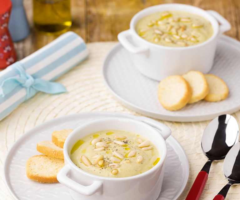 Vellutata fredda di fave e ricotta Vellutata fredda di fave e ricotta
