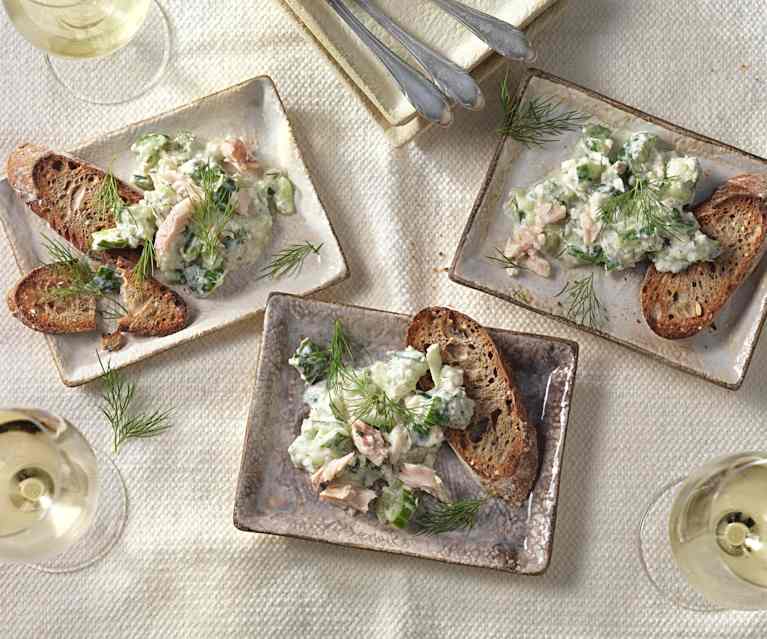Gurkensalat mit Räucherforelle - Cookidoo® – the official Thermomix ...