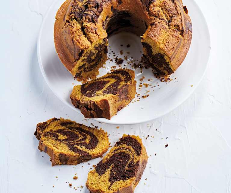 Bolo mármore de abóbora e chocolate Bolo mármore de abóbora e chocolate