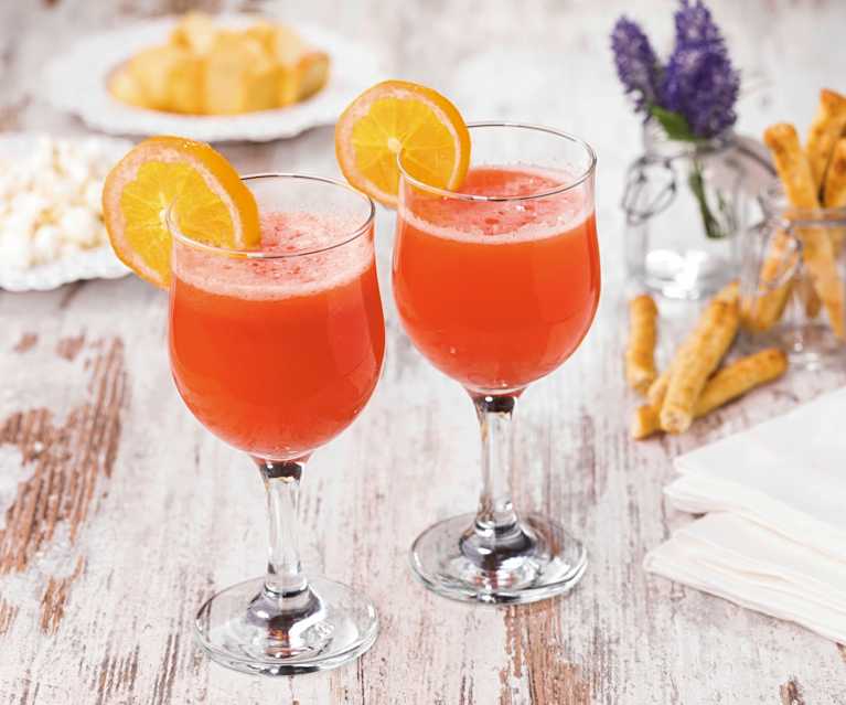 Strawberry and Ginger Spritz Strawberry and Ginger Spritz