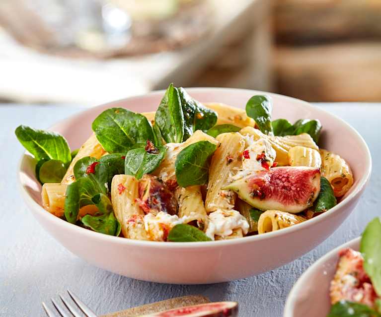 Nudelsalat mit Feigen und Ziegenfrischkäse Nudelsalat mit Feigen und Ziegenfrischkäse