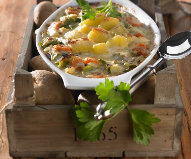 Gemüseauflauf mit Kartoffeln und Parmesan überbacken - Cookidoo® – das ...