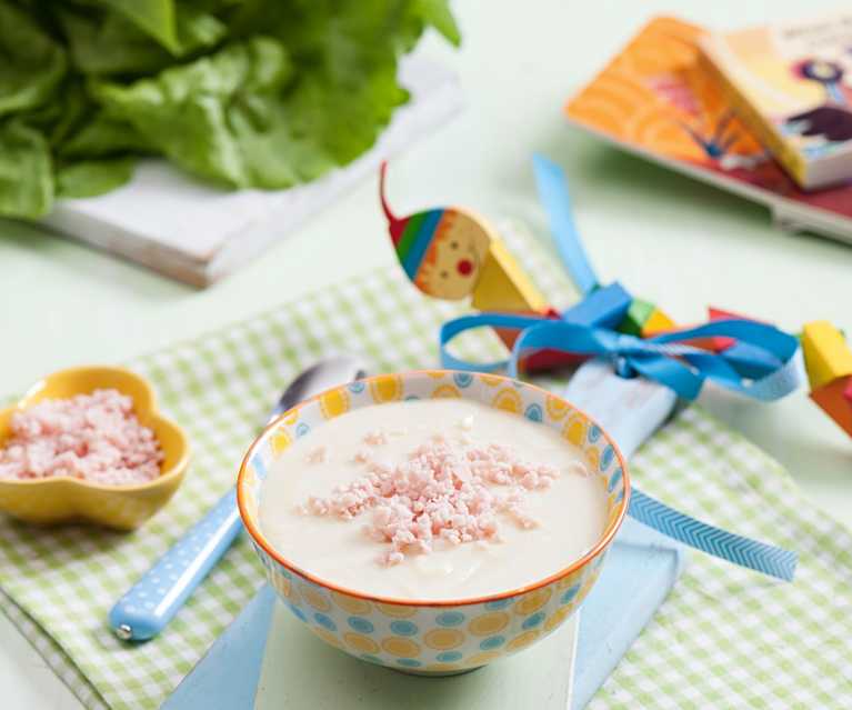 Zupa krem ziemniaczana z szynką i sałatą Zupa krem ziemniaczana z szynką i sałatą