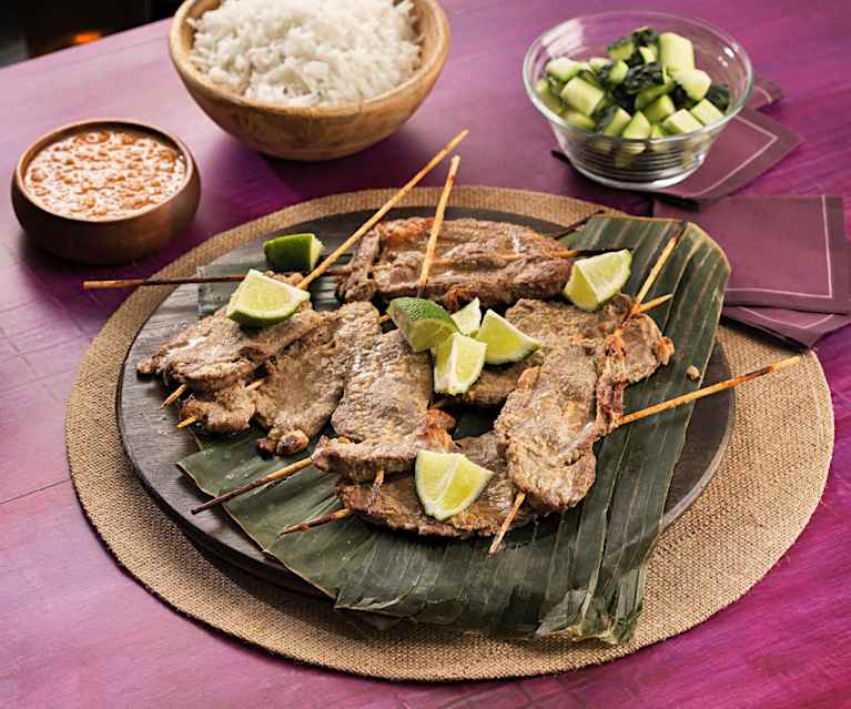 Brochetas de ternera marinadas (Satay) - Indonesia Brochetas de ternera marinadas (Satay) - Indonesia