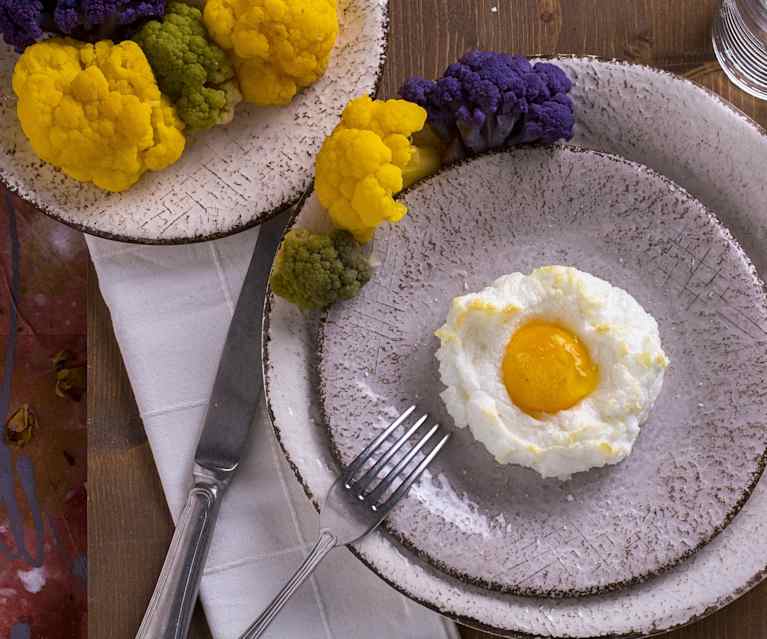 Uovo nuvola con cavolfiori Uovo nuvola con cavolfiori