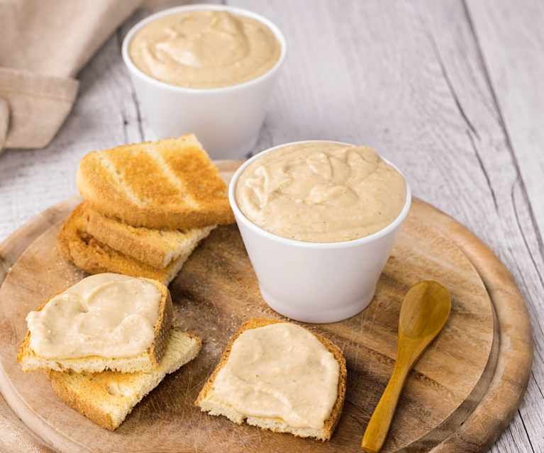 Hummus di fagioli e yogurt Hummus di fagioli e yogurt