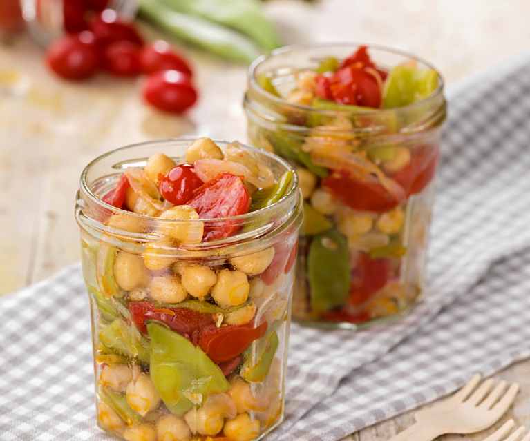 Insalata di taccole e ceci in vasetto Insalata di taccole e ceci in vasetto