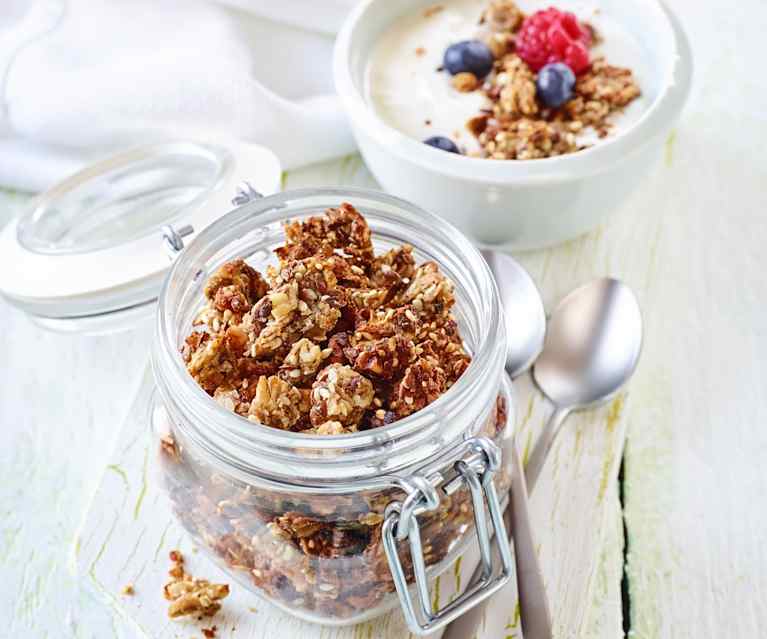 Vollkorn-Walnuss-Granola Vollkorn-Walnuss-Granola