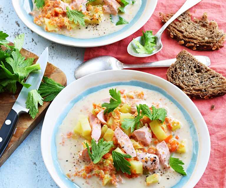 Chowder au saumon Cookidoo® the official Thermomix® recipe platform