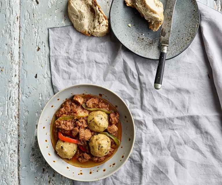 Goulash com dumplings Goulash com dumplings