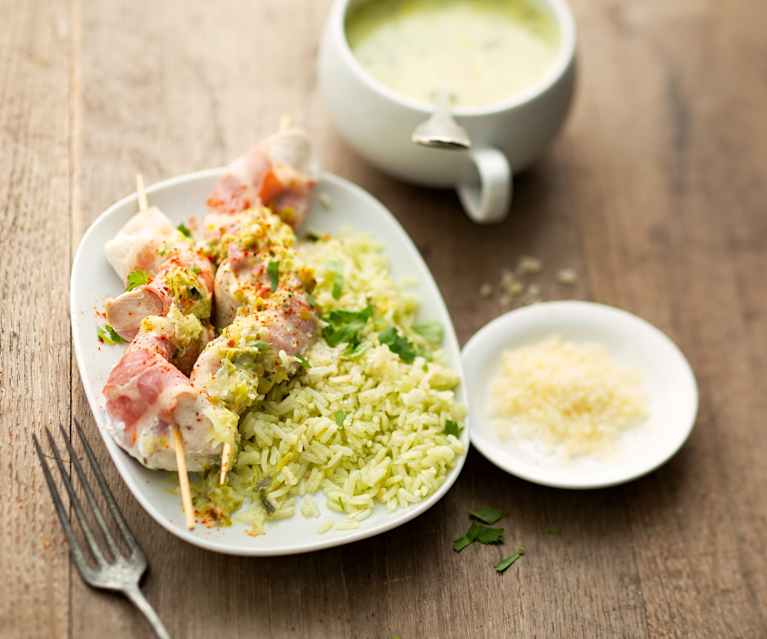 Velouté de poireau au parmesan, poulet bardé au lard Velouté de poireau au parmesan, poulet bardé au lard