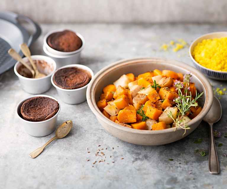 Légumes d'automne aux épices, semoule et fondant au chocolat vapeur Légumes d'automne aux épices, semoule et fondant au chocolat vapeur