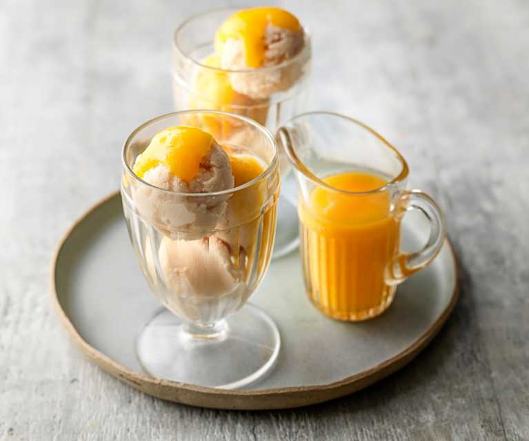 Rice Pudding Ice Cream with Peach Coulis Rice Pudding Ice Cream with Peach Coulis