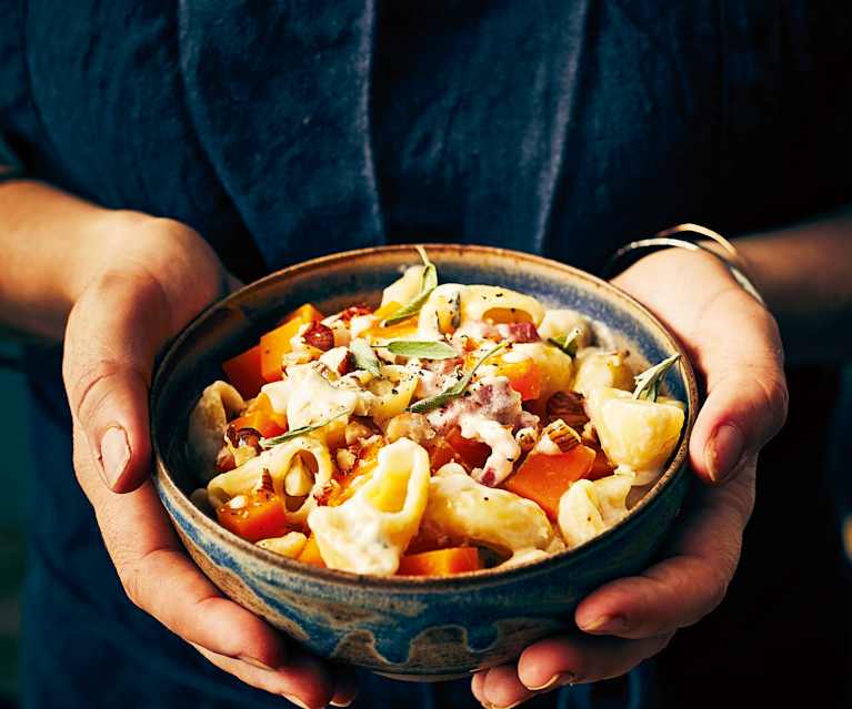 One pot pasta à la courge, lardons et noisettes One pot pasta à la courge, lardons et noisettes