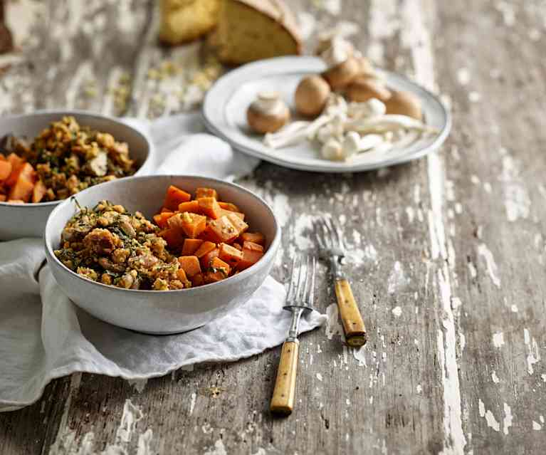 Migas de couve e cogumelos com batata-doce Migas de couve e cogumelos com batata-doce