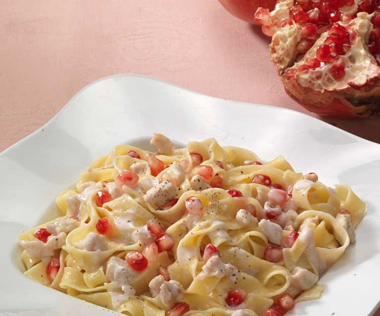 Tagliatelle mit Granatapfelsauce Tagliatelle mit Granatapfelsauce
