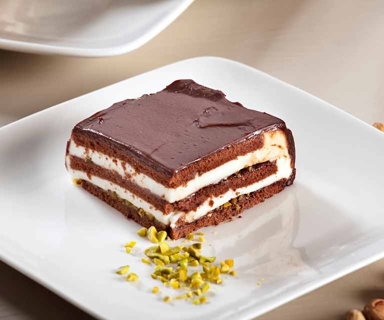 Pastel de chocolate y queso con pistachos Pastel de chocolate y queso con pistachos