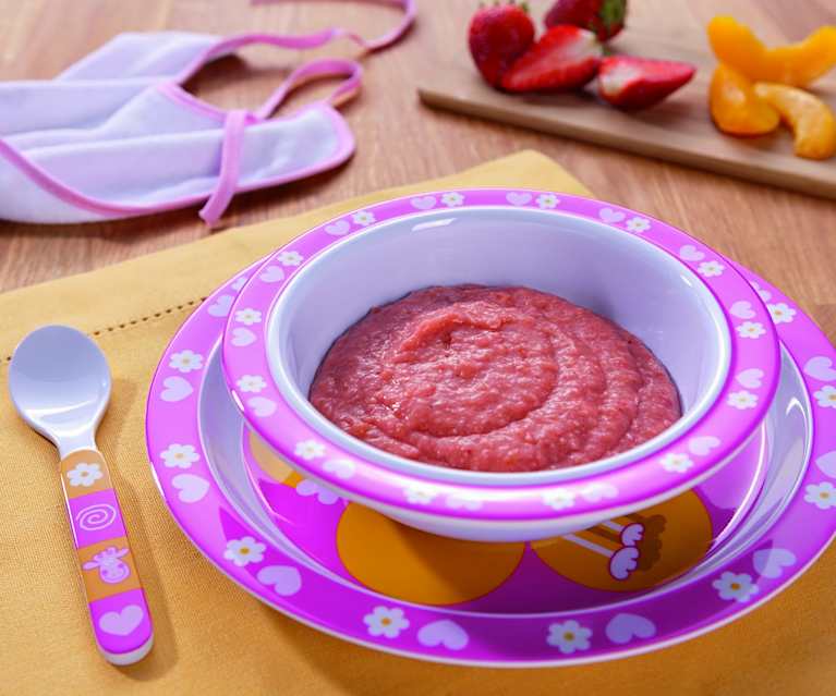 Hirseflockenbrei mit Erdbeer-Pfirsich Hirseflockenbrei mit Erdbeer-Pfirsich