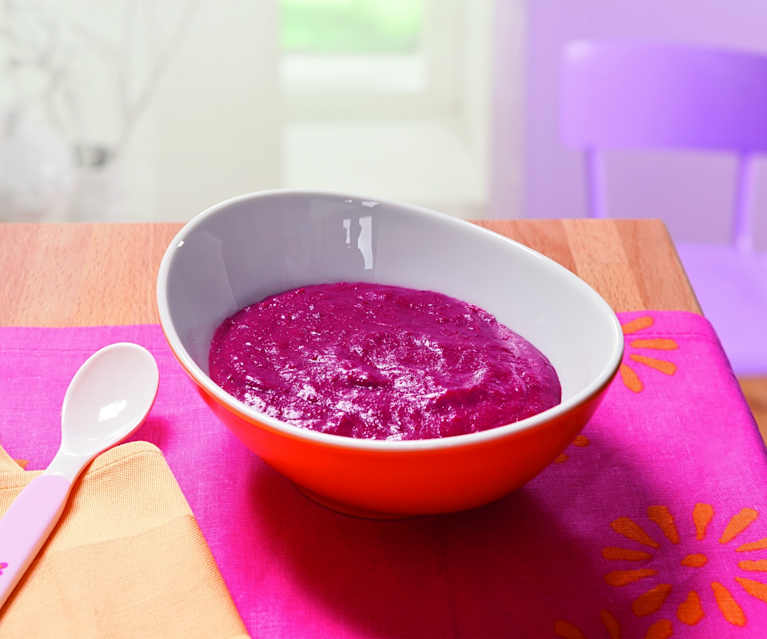 Vollkorngrießbrei mit Kirschen Vollkorngrießbrei mit Kirschen