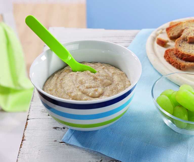 Zwieback-Milchbrei mit Trauben Zwieback-Milchbrei mit Trauben