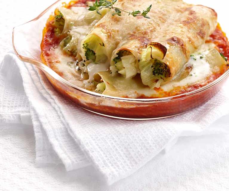 Gratinované cannelloni plněné pórkem a brokolicí Gratinované cannelloni plněné pórkem a brokolicí