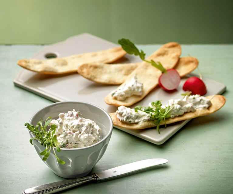 Cream cheese spread with radishes Cream cheese spread with radishes