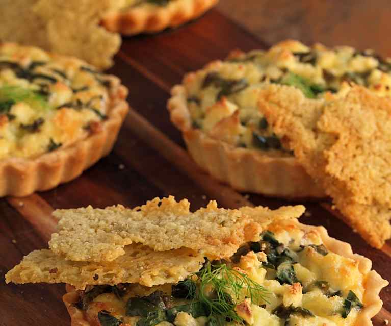 Caramelised Fennel and Ricotta Tarts with Pecorino Crisps Caramelised Fennel and Ricotta Tarts with Pecorino Crisps