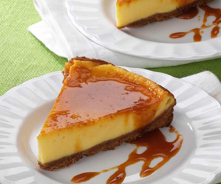 Cheesecake con salsa de caramelo Cheesecake con salsa de caramelo