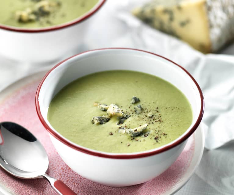 Broccoli and stilton soup