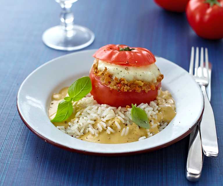 Stuffed Tomatoes with Rice and Cashew & Basil Sauce Stuffed Tomatoes with Rice and Cashew & Basil Sauce