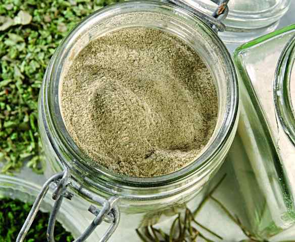 Sal aromatizada con hierbas