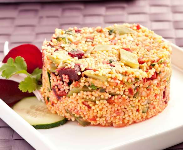 Pilaf de mijo con remolacha y judías verdes