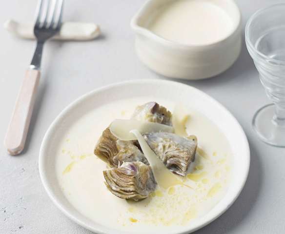 Alcachofas confitadas con crema de queso Idiazábal