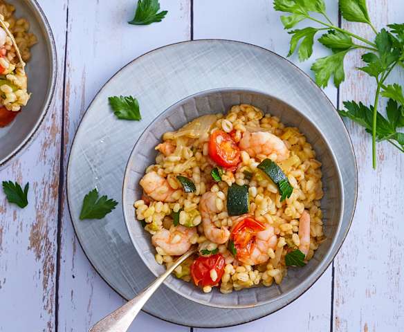 One pot de blé, crevettes, tomates et courgettes One pot de blé, crevettes, tomates et courgettes