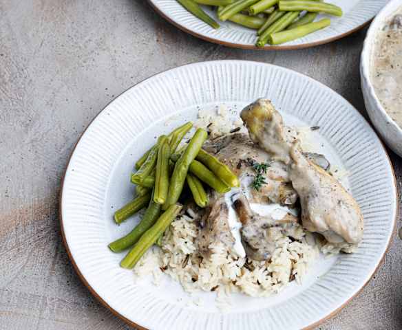 Chicken in Creamy Mushroom Sauce with Wild Rice Chicken in Creamy Mushroom Sauce with Wild Rice