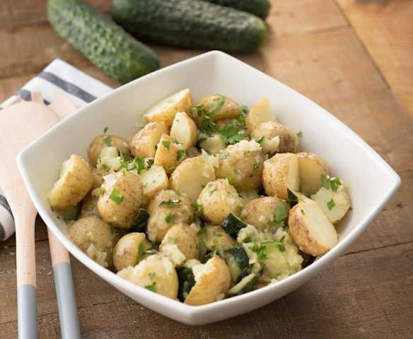 Ensalada de patata y pepino